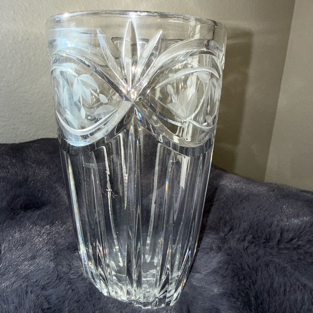 Elegant Crystal Vase